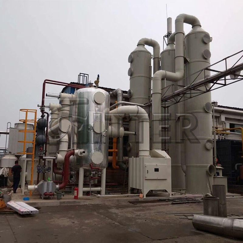 Steam heating activated carbon adsorption and desorption system